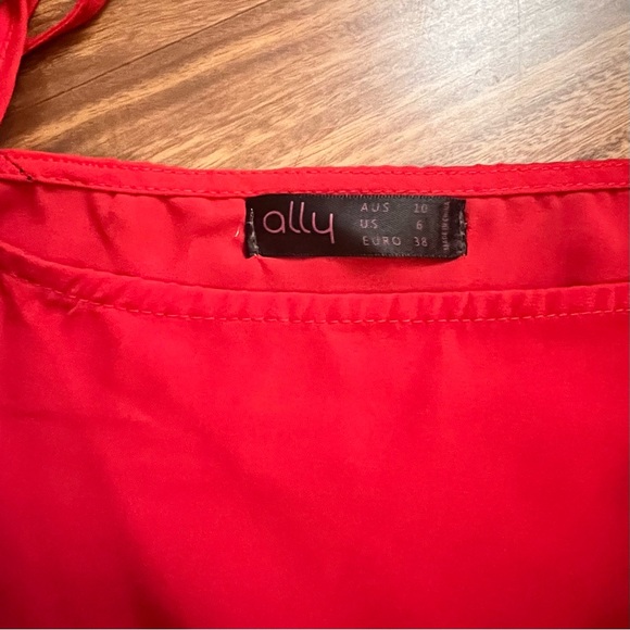 Red Flutter Sleeve Ruffled Blouse - Picture 4 of 5